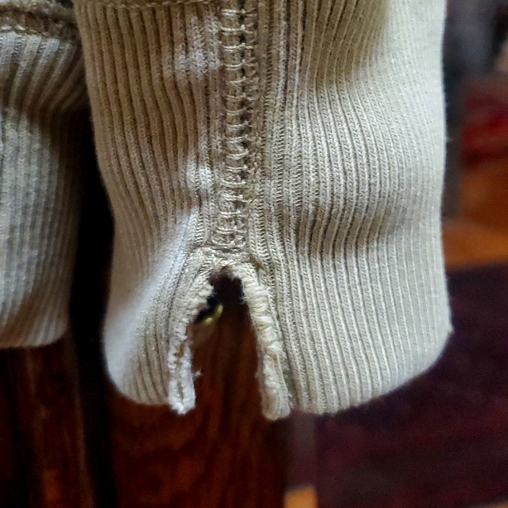 AERIE Sweatshirt - Picture 5 of 7